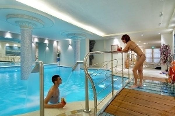 Alexander Hotel Alpine Wellness Dolomites***s (Molveno)